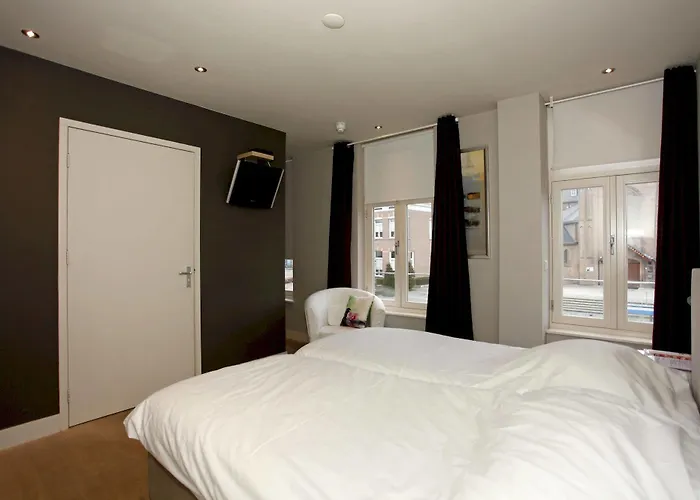 Lightotel Airport 2* Veldhoven