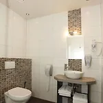 Hotel Lightotel Airport