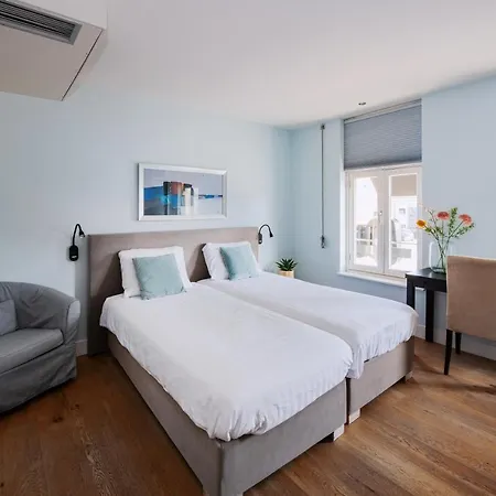 Lightotel Airport Hotel