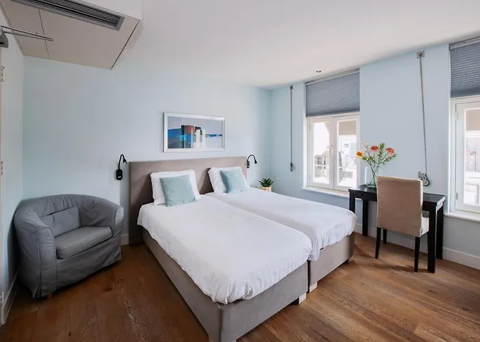 Lightotel Airport Hotel